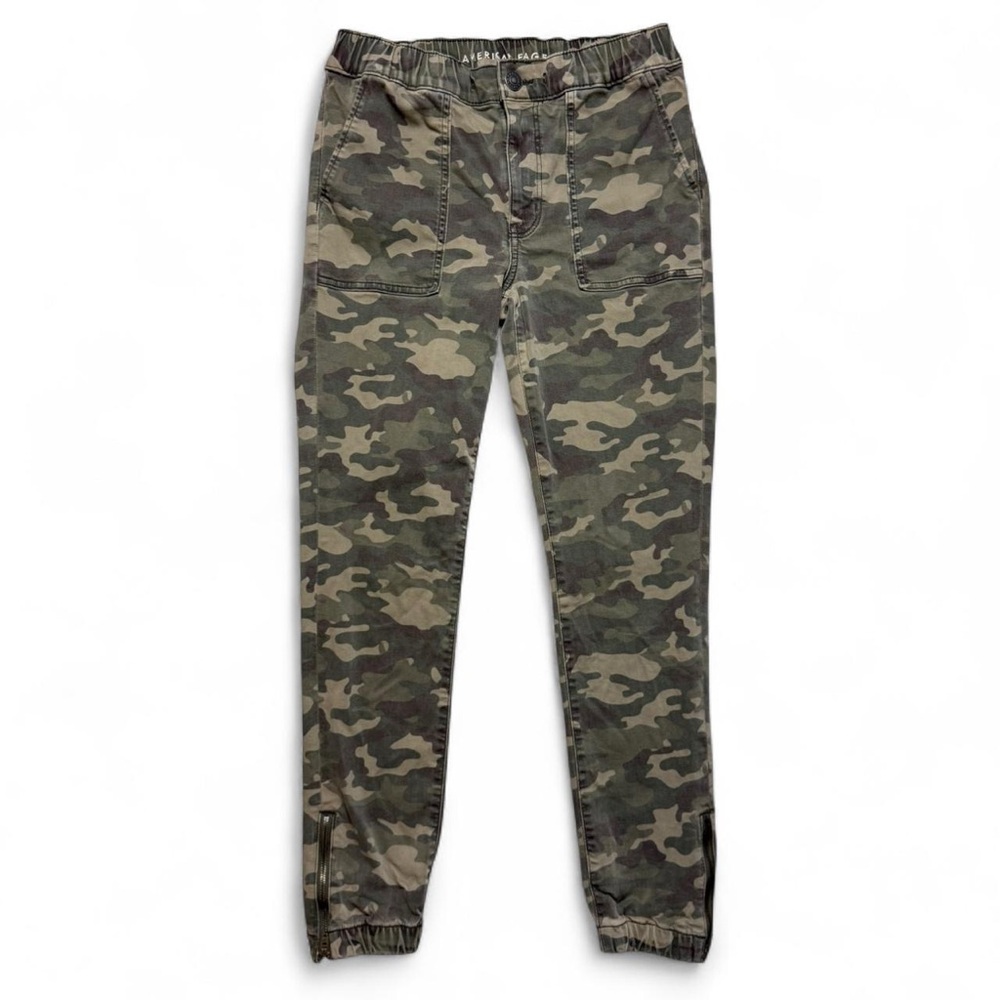 American Eagle Outfitters Camouflage Straight Leg Pants